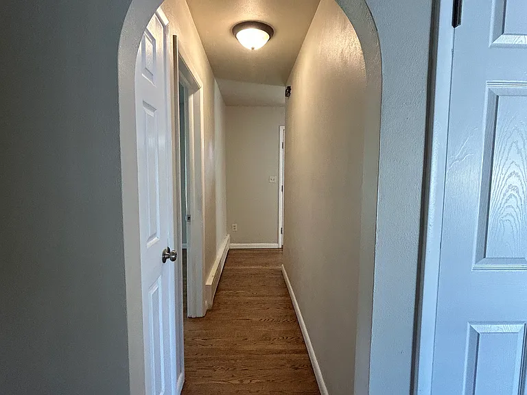 630 Wallace St — Photo 23