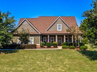 1061 Sapphire Trl, Bogart, GA