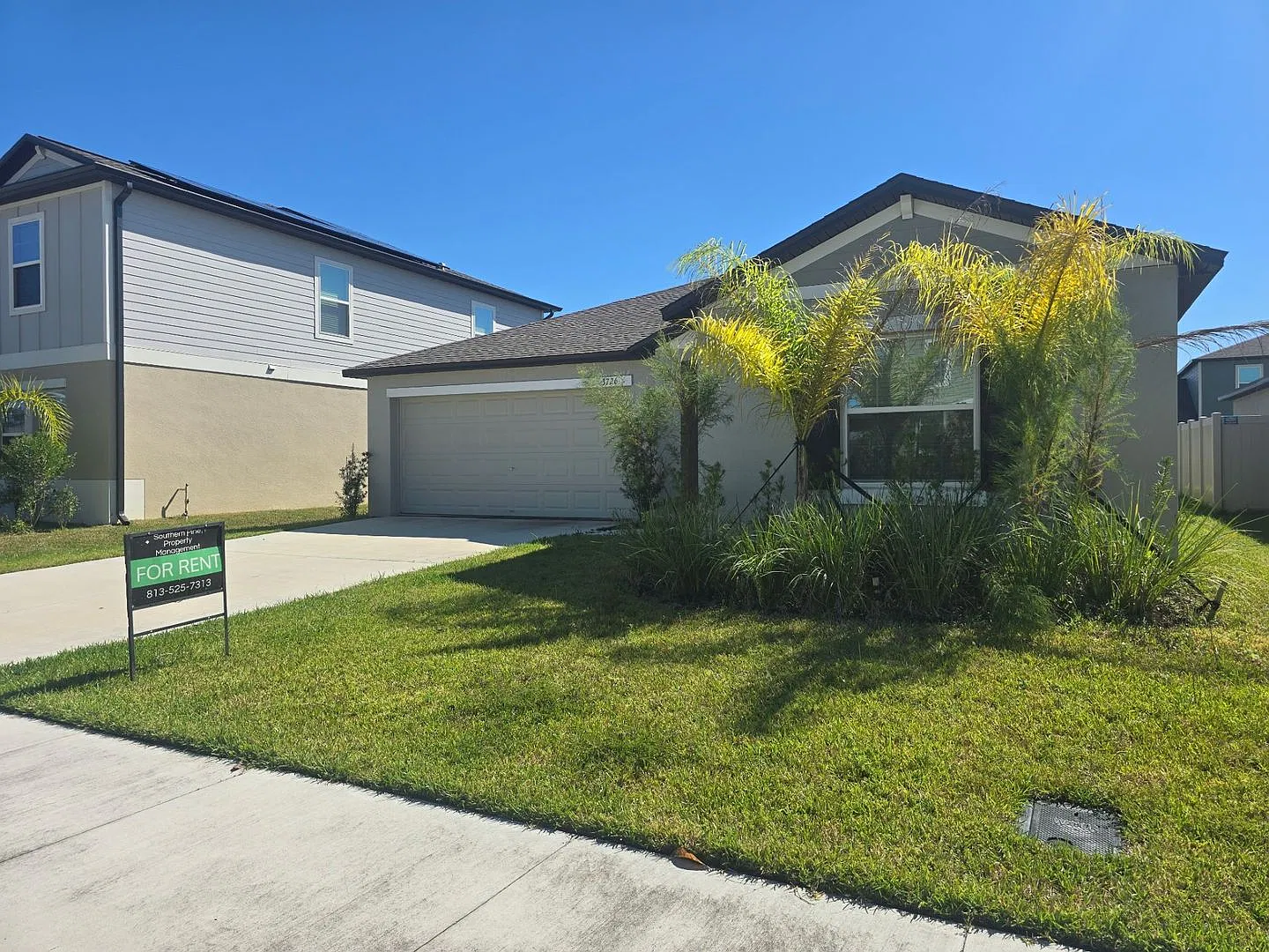 Beautiful 4 bedroom 2 bath — Photo 1