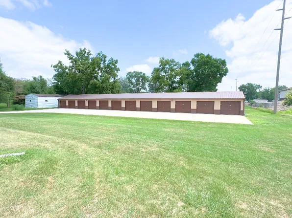 Rock Rapids 8-Unit (The Country View Estates Apartments), 219 Buncombe Dr #8, Rock Rapids, IA 51246