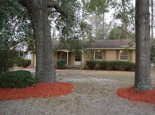 910 Bunche Dr, Valdosta, GA 31601