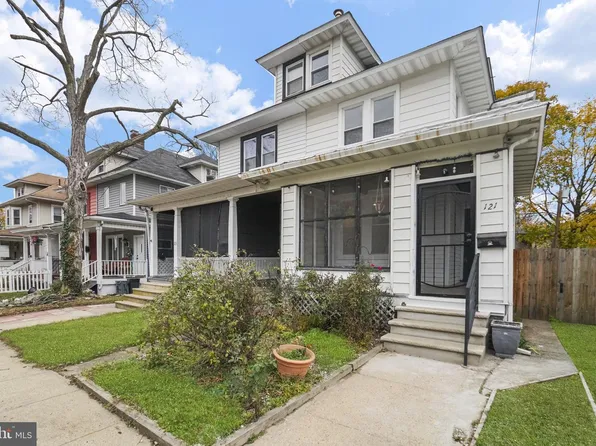121 Parker Pl, Hamilton, NJ 08609