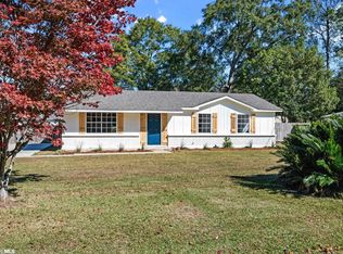 102 W Laurel St, Atmore, AL 36502