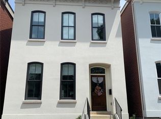 2227 Hickory St, Saint Louis, MO 63104