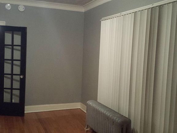 4th image of 8828 S Blackstone Ave #3