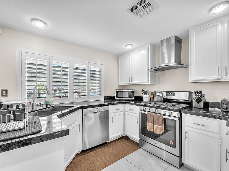 985 Flapjack Dr — Photo 13