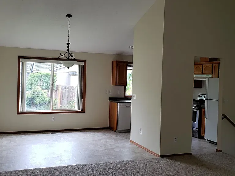 6984 SE Langwood St — Photo 5