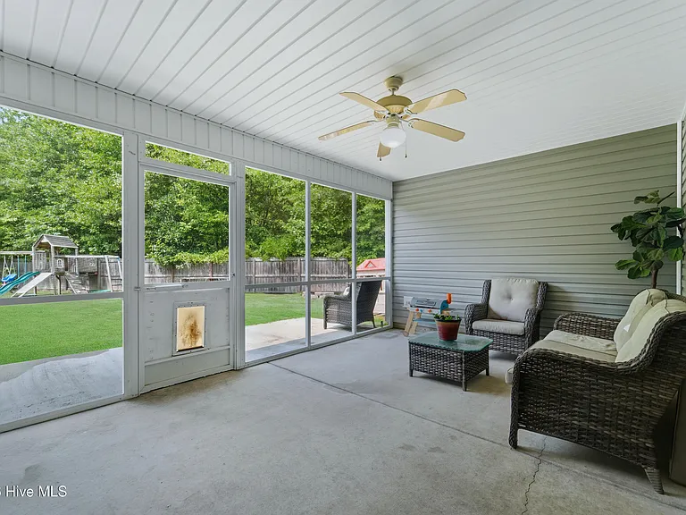 765 Radiant Dr — Photo 19