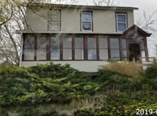 209 W Jackson St, Freeport, IL 61032