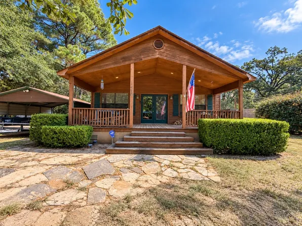 1420 Arrowhead Dr, West Tawakoni, TX 75474