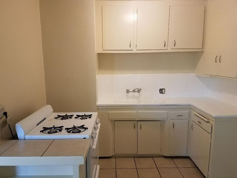 1st image of 15904 Sherman Way APT 5