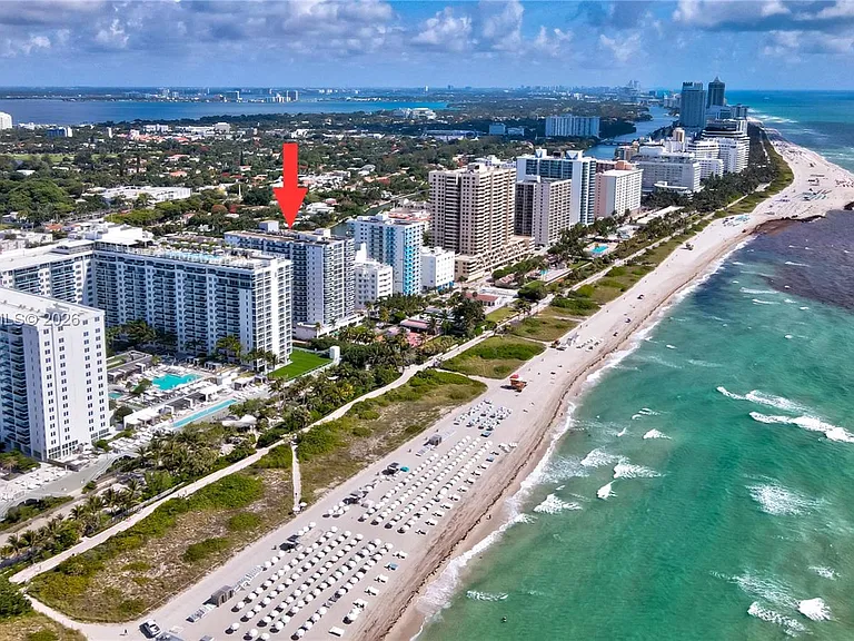 2401 Collins Ave #904 — Photo 31