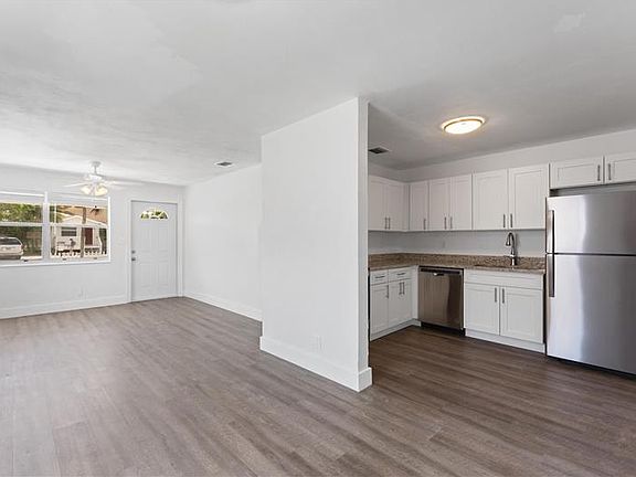 5th image of 132 NW 10th Ave
