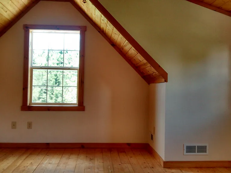 133 Southwood Trl — Photo 3