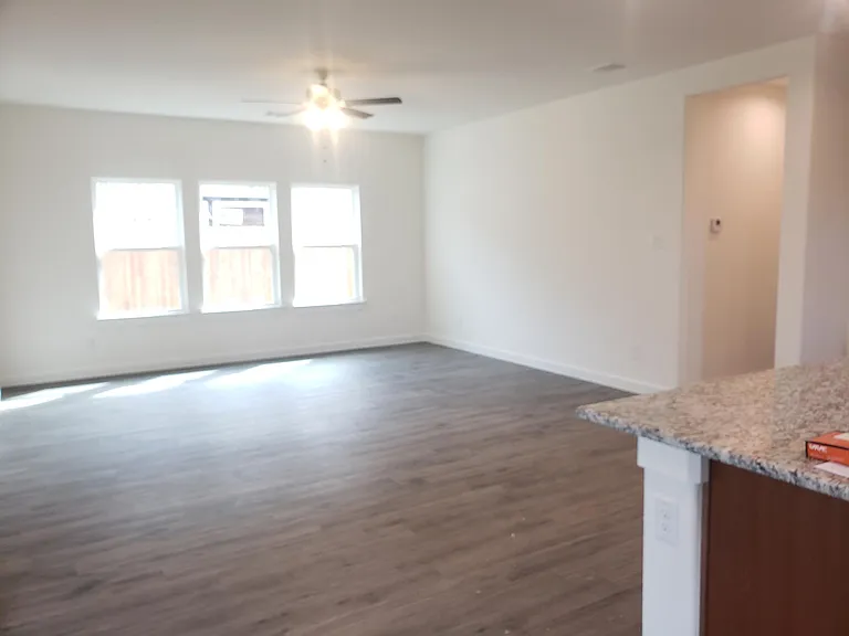 10501 Cedar Ct — Photo 8