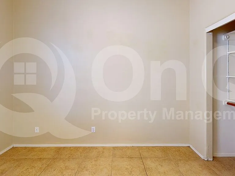 100 N Desert Stream Dr — Photo 10