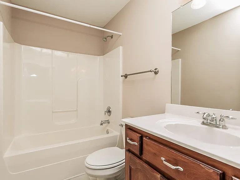 8181 Martin Dr — Photo 11