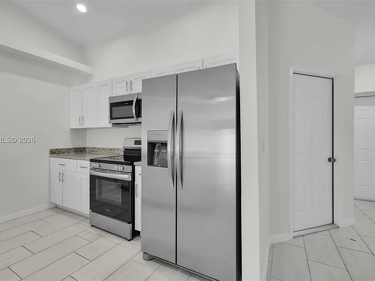 1413 Academy Blvd — Photo 7