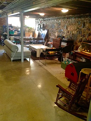 Rented by Alexandra Ferguson, LREB | media 51