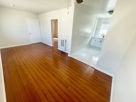 5th image of 1716 Vine St #1718-B