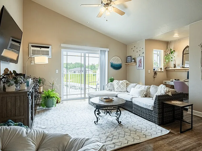 804 N Brewster Dr — Photo 22