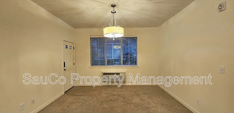 8078 NE Miriam Way — Photo 7