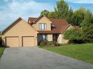 23 Alden Glen Dr, Webster, NY 14580