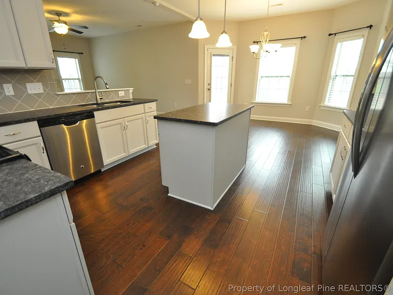 1107 Summer Meadow Dr — Photo 13