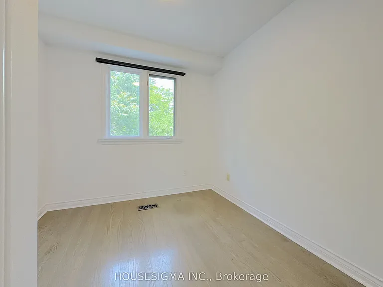 116 Cranbrooke Ave #MAIN — Photo 21