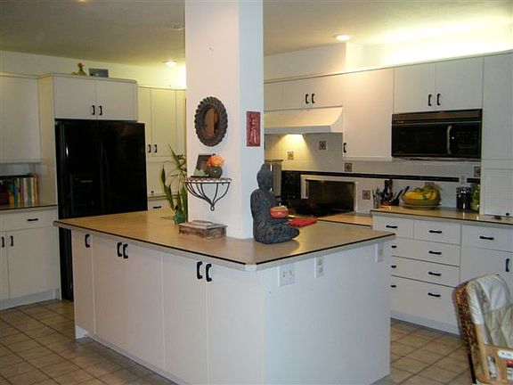 Island kitchen