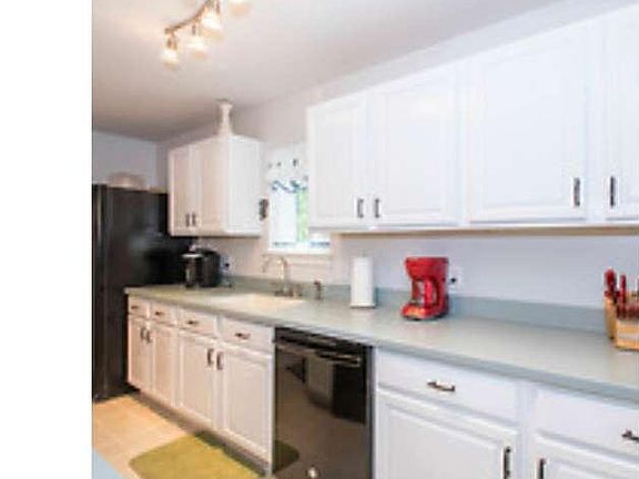 4th image of 4205 Eastview Ln #4205