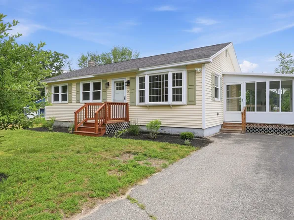 54 Glenwood Avenue, Saco, ME 04072