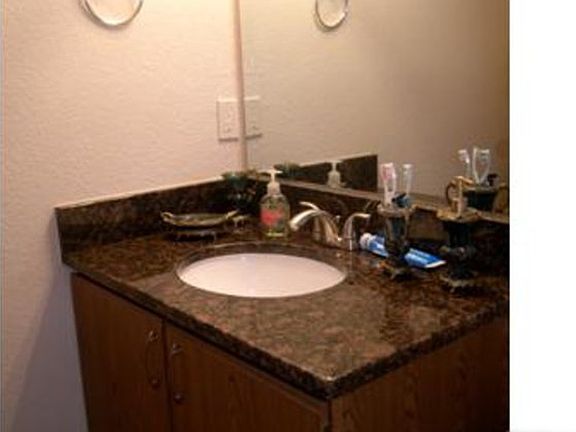 5th image of 8771 Dawson St #6-102