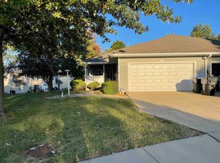 3337 SW Chelsea Cir, Topeka, KS 66614