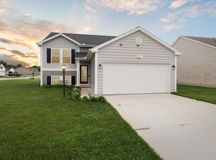 4346 Sapphire Dr, South Bend, IN 46628