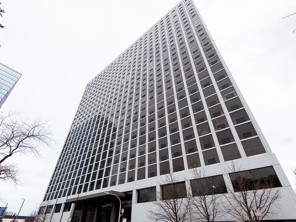 1st image of 4343 N Clarendon Ave