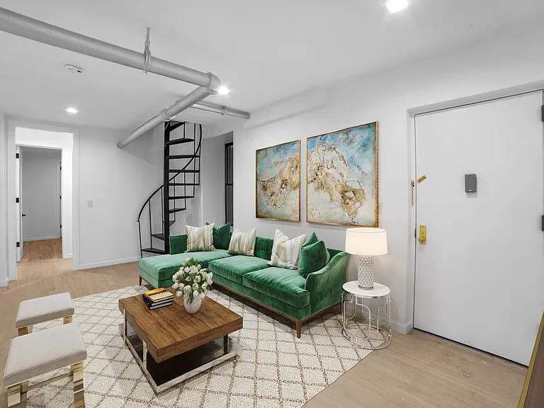 317 W 99th St #1D — Photo 3