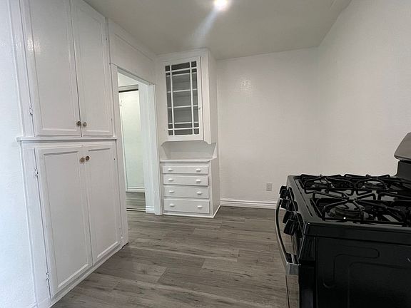 4th image of 720 N Guadalupe Ave APT 4