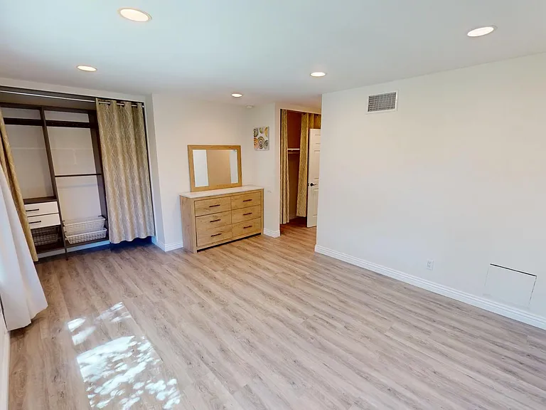 588 Rio Grande Cir — Photo 25