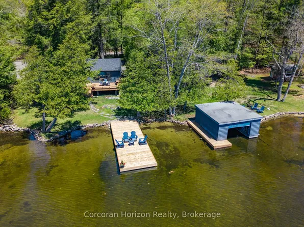 1050 Fair Lee Park Rd, Muskoka Lakes, ON P0B 1J0