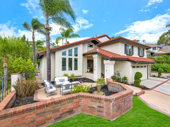 3323 E Ridgeway Rd, Orange, CA 92867