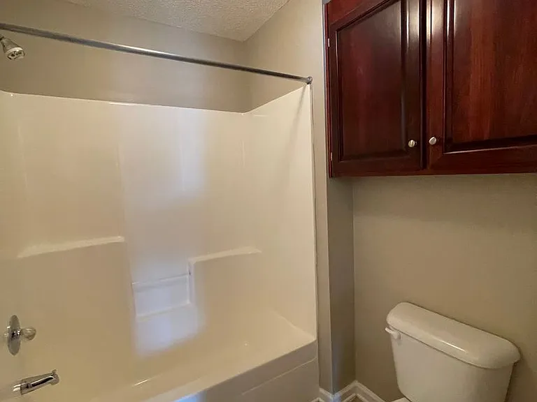 121 Concord Ave — Photo 24