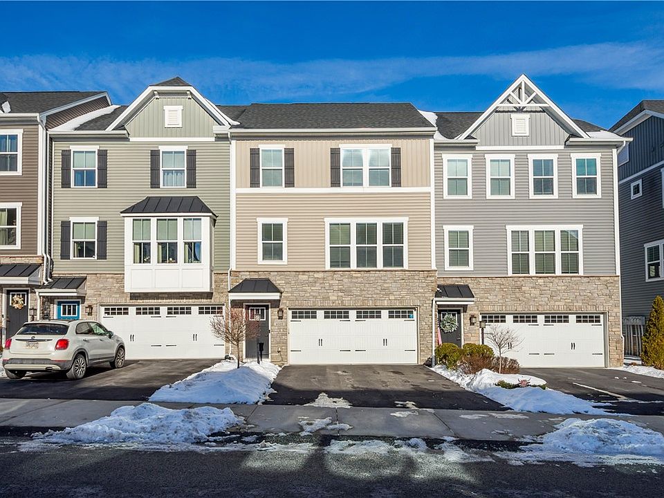 1st image of 4005 Crown Dr