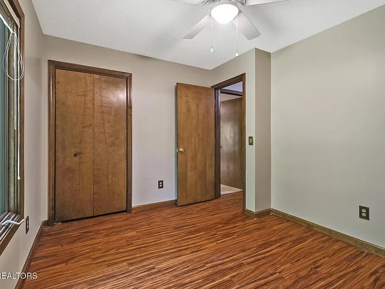 101 Walden Ridge Dr — Photo 27