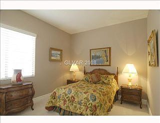 4th image of 118 Chateau Whistler Ct