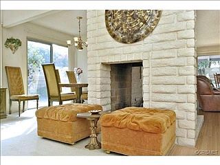 3rd image of 23286 Clarendon St