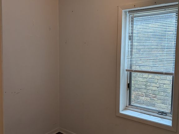 5th image of 222 W Willow St #2R