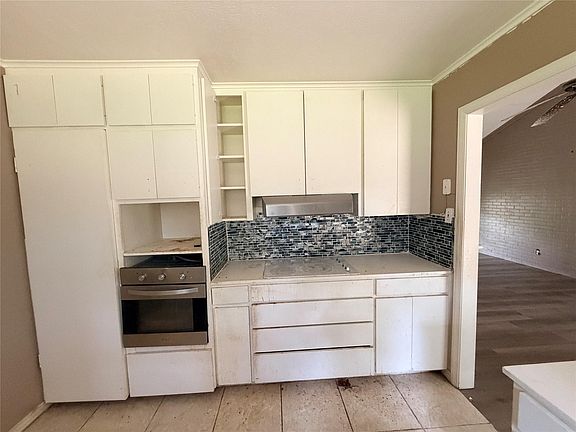 4th image of 1511 Wildbriar Dr