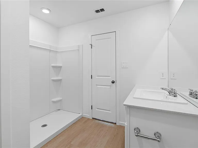 1225 Orion St — Photo 14