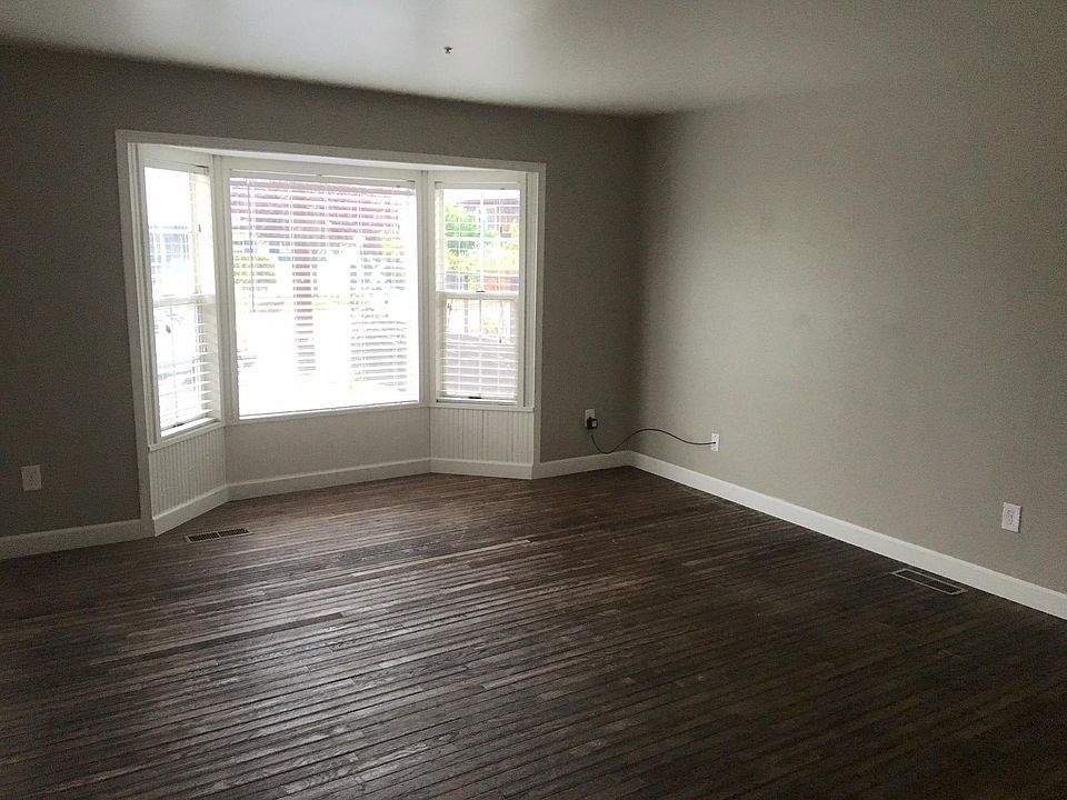 1st image of 524A Brown St